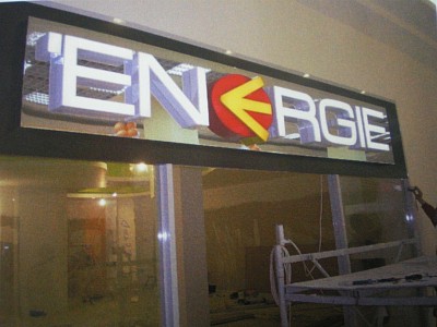 Световая вывеска бутик Energy фон зеркальный акрил, буквы акриловые бочины букв тоже акриловые подсветка неон стоимость вывески 200.000 руб, по изготовлению 15 рабочих дней по оплате 100%